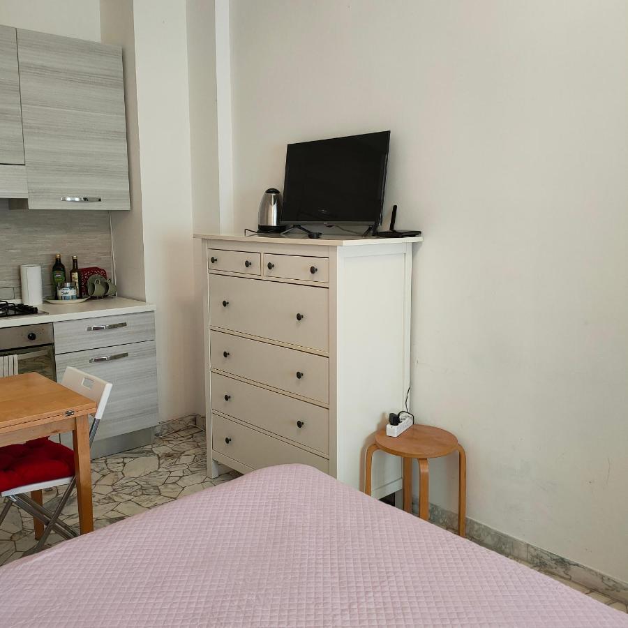 Visconti studio monolocale a 15 min dal centro Milano Esterno foto